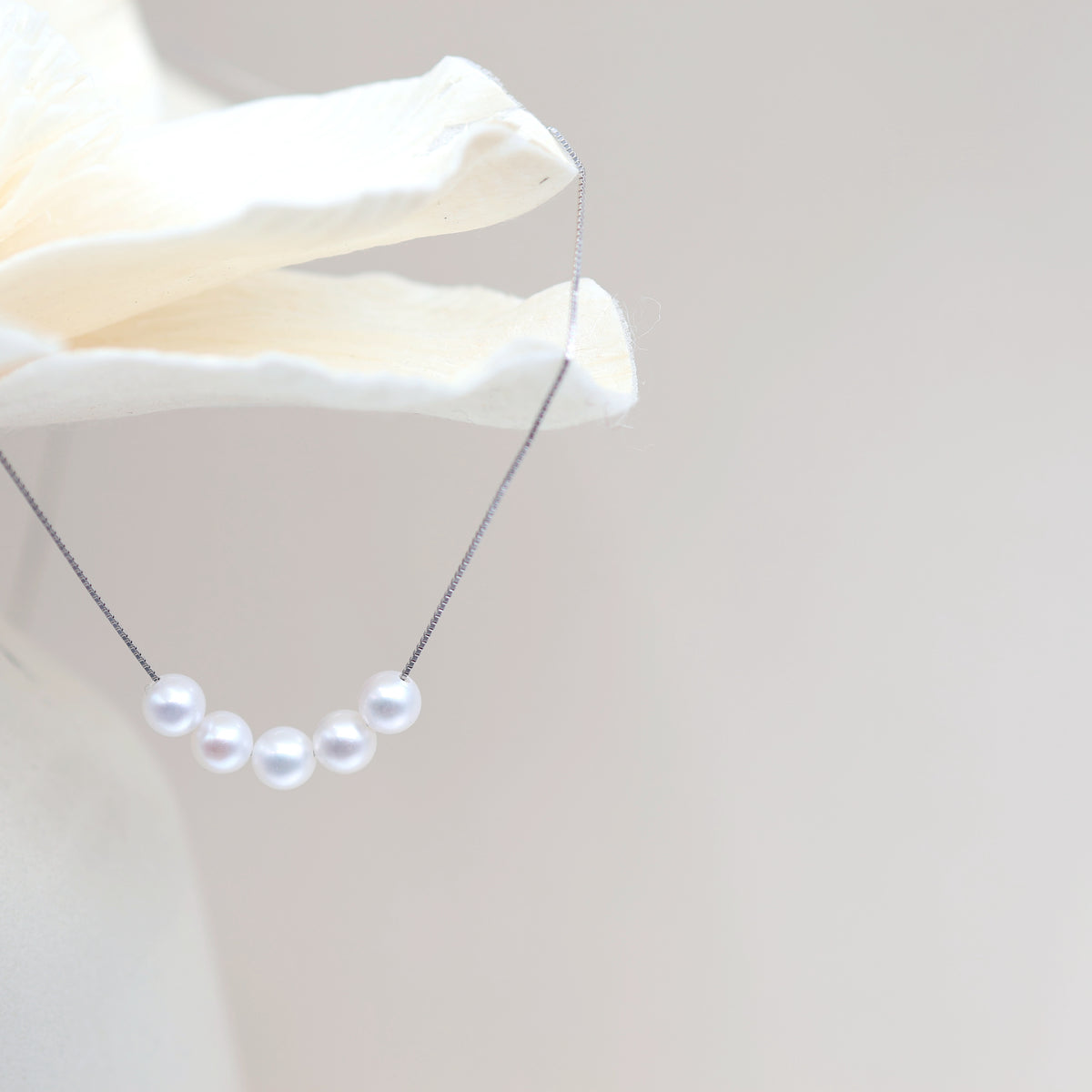 Collier Sourire — Perles d'eau douce 5–6 mm
